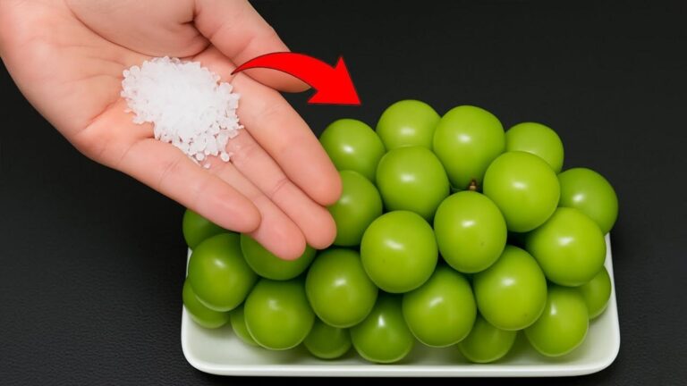 This simple method will transform your grapes from dirty to delicious in seconds…