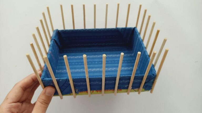This simple project transforms trash into stunning décor… you won’t want to miss this!